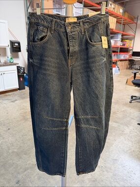 NWT Free People We The Free Good Luck Barrel Jeans Women’s Barrel Jeans 29